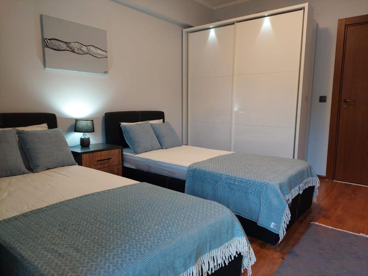 Monteverde Ski Lift Apartment Банско Екстериор снимка